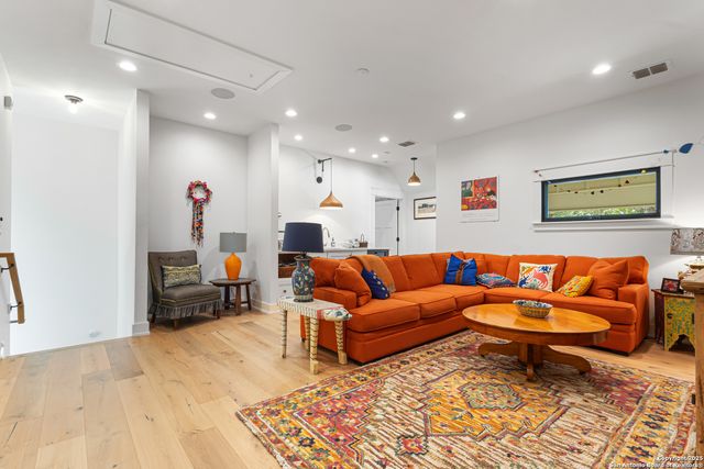 31545 Meadow Creek, Fair Oaks Ranch, TX 78015