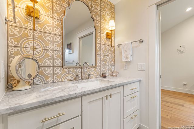 31545 Meadow Creek, Fair Oaks Ranch, TX 78015