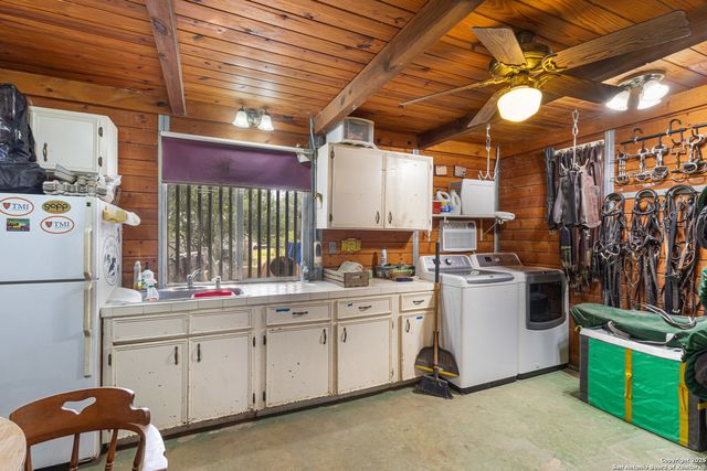 31545 Meadow Creek, Fair Oaks Ranch, TX 78015