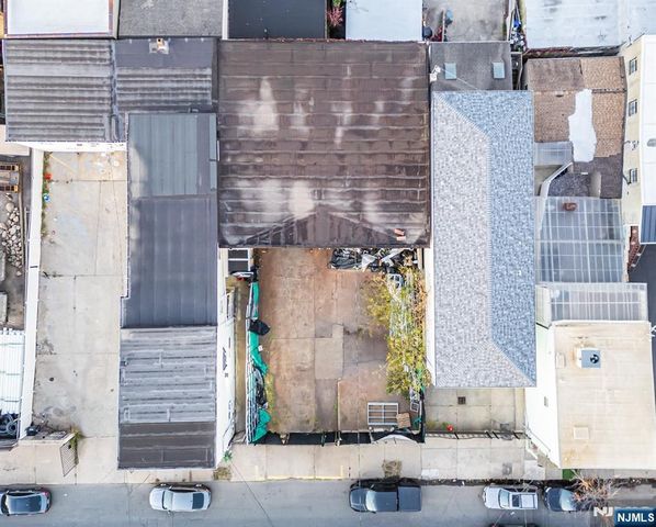 98 Delancy Street, Newark, NJ 07105