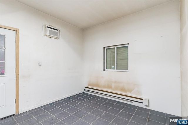 98 Delancy Street, Newark, NJ 07105