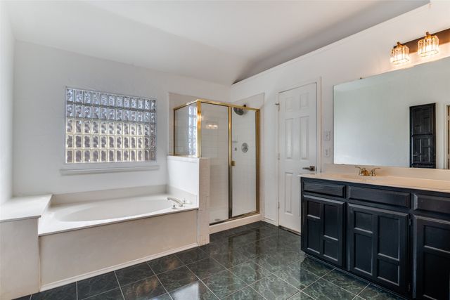 6814 Silver Lake Drive, Rowlett, TX 75089