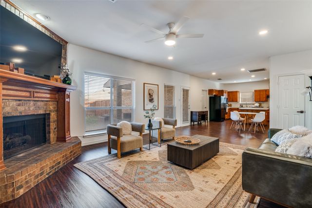 6814 Silver Lake Drive, Rowlett, TX 75089