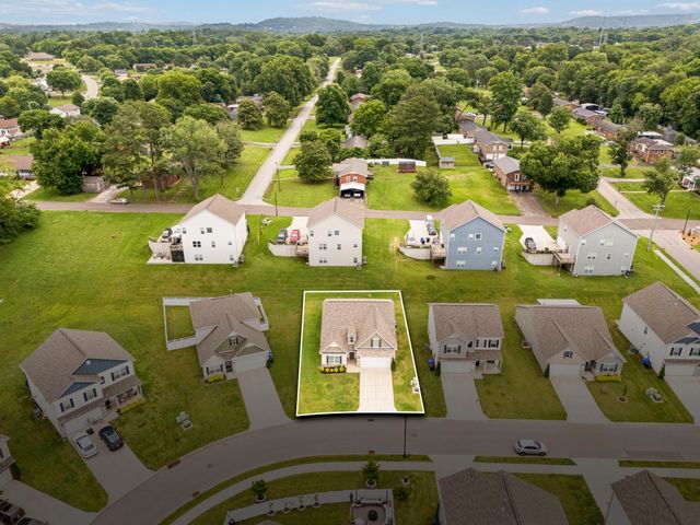 536 Morgan Meadows Way, Columbia, TN 38401