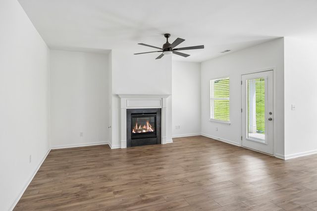 536 Morgan Meadows Way, Columbia, TN 38401