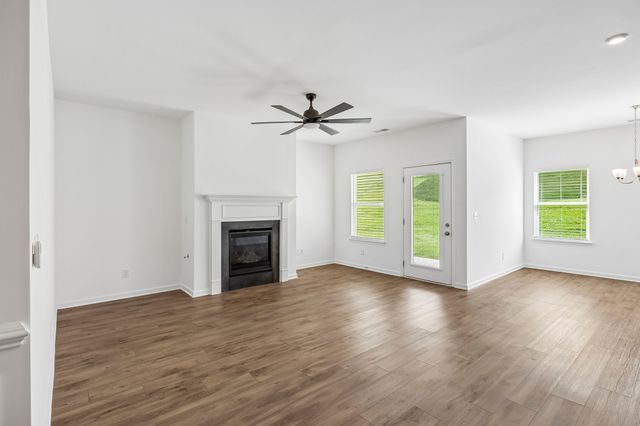 536 Morgan Meadows Way, Columbia, TN 38401