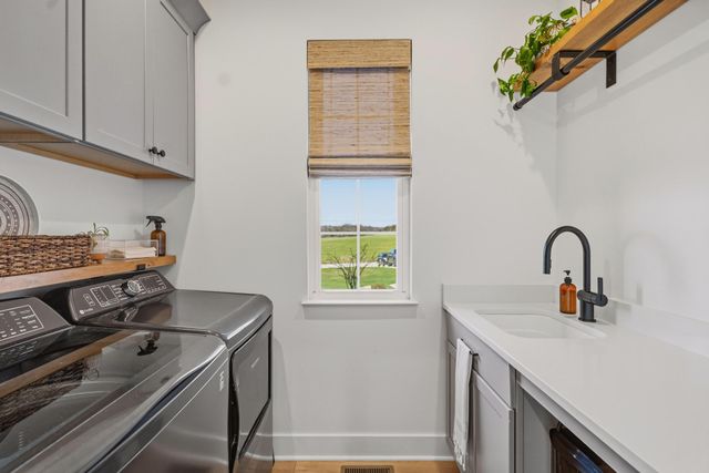 1607 Lickert Road, Alexandria, KY 41001