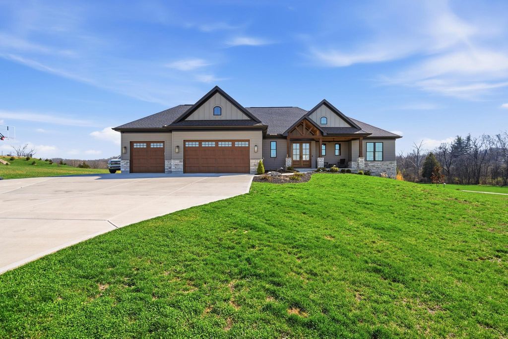 1607 Lickert Road, Alexandria, KY 41001