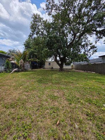 315 NW 53rd St 0, Miami, FL 33127