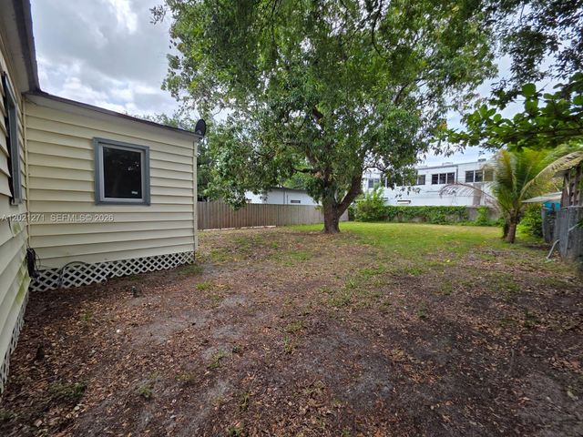 315 NW 53rd St 0, Miami, FL 33127