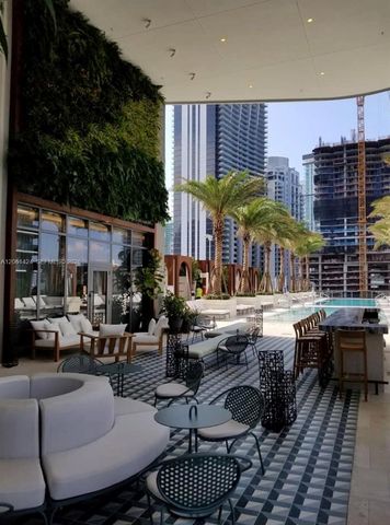 801 S Miami Avenue 1910, Miami, FL 33130