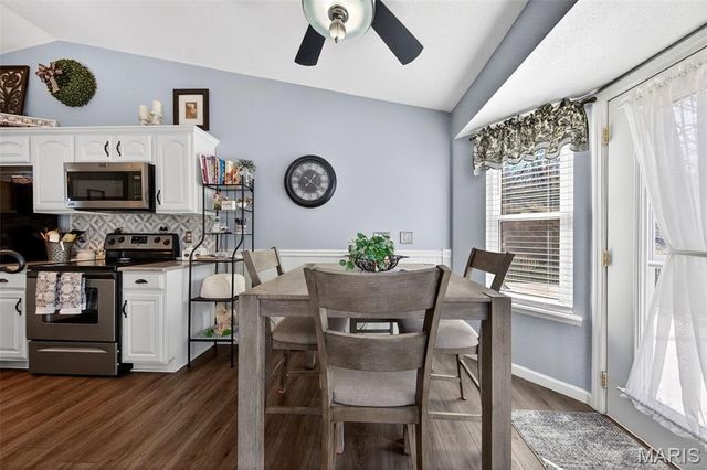 2361 Arkansas Drive, High Ridge, MO 63049