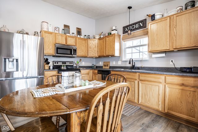 692 Mozart Drive, Greenfield, IN 46140