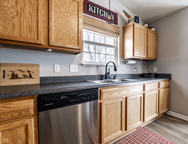 692 Mozart Drive, Greenfield, IN 46140