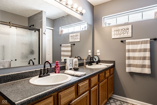 692 Mozart Drive, Greenfield, IN 46140