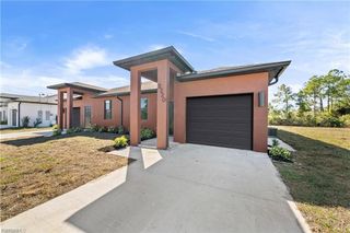 2220 Kenneth AVE S, Lehigh Acres, FL 33973