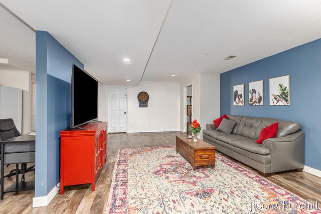 8731 Leonard Street, Coopersville, MI 49404