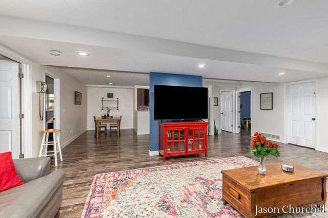 8731 Leonard Street, Coopersville, MI 49404