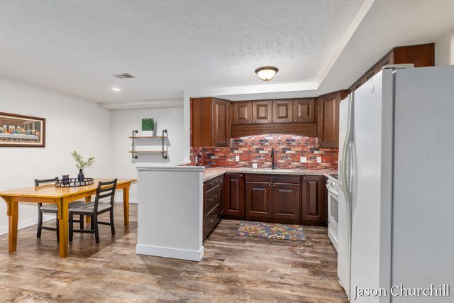 8731 Leonard Street, Coopersville, MI 49404