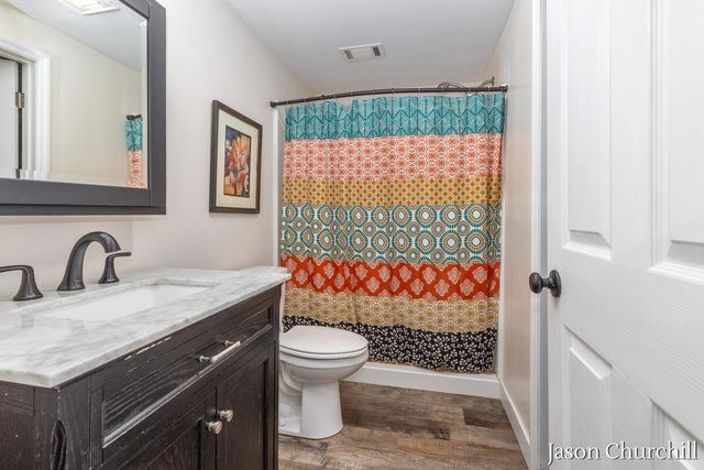 8731 Leonard Street, Coopersville, MI 49404