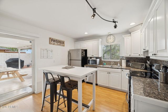 4723 S COUNTRY CLUB Way, Tempe, AZ 85282