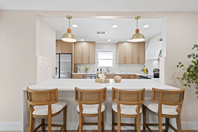 10528 Swallow Lane, Dallas, TX 75218