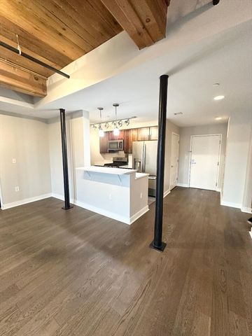 130 John Street 355, Lowell, MA 01852
