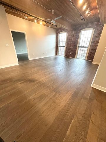 130 John Street 355, Lowell, MA 01852
