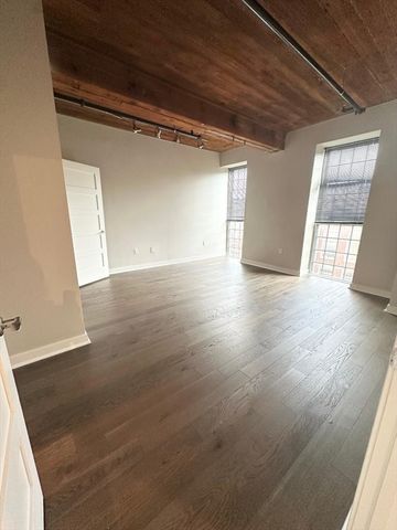 130 John Street 355, Lowell, MA 01852