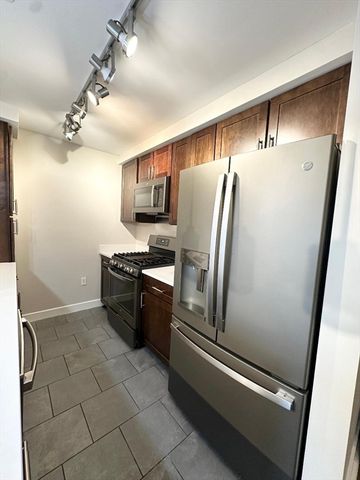 130 John Street 355, Lowell, MA 01852