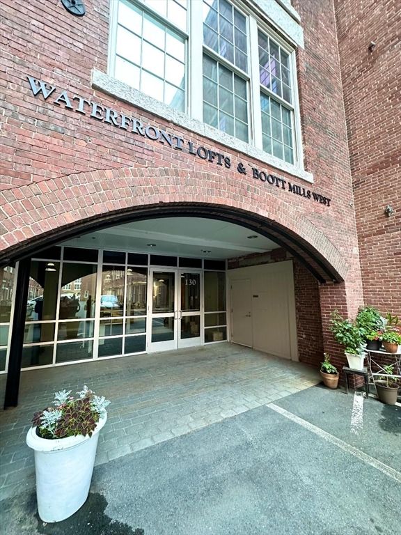 130 John Street 355, Lowell, MA 01852