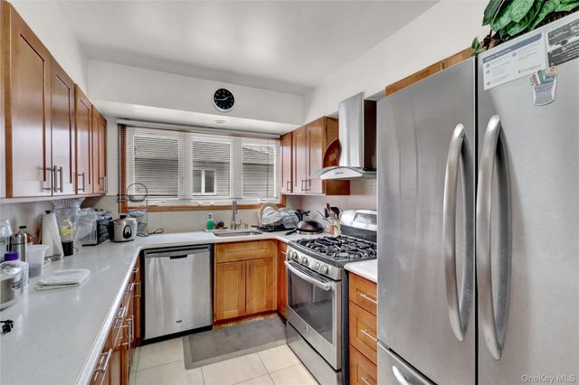 125 Marcus Avenue, New Hyde Park, NY 11040