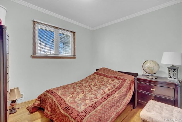 125 Marcus Avenue, New Hyde Park, NY 11040
