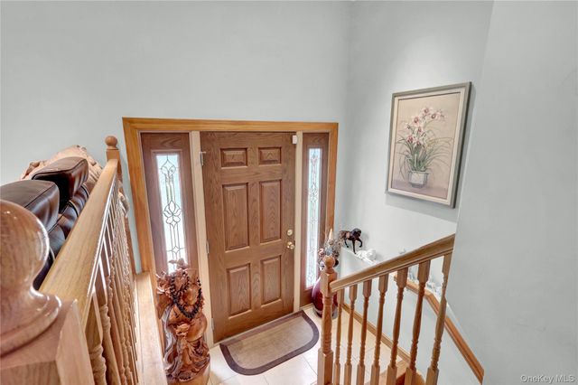 125 Marcus Avenue, New Hyde Park, NY 11040