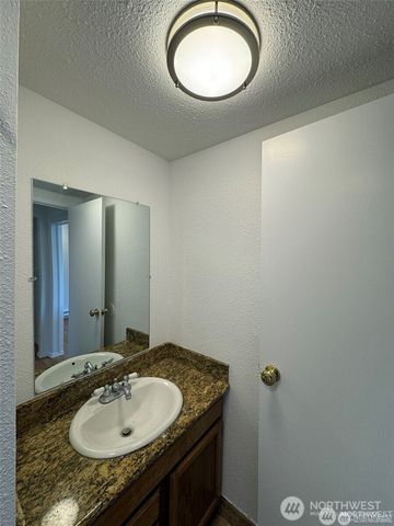 16425 Broadway Avenue, Snohomish, WA 98296