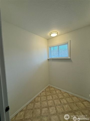 16425 Broadway Avenue, Snohomish, WA 98296