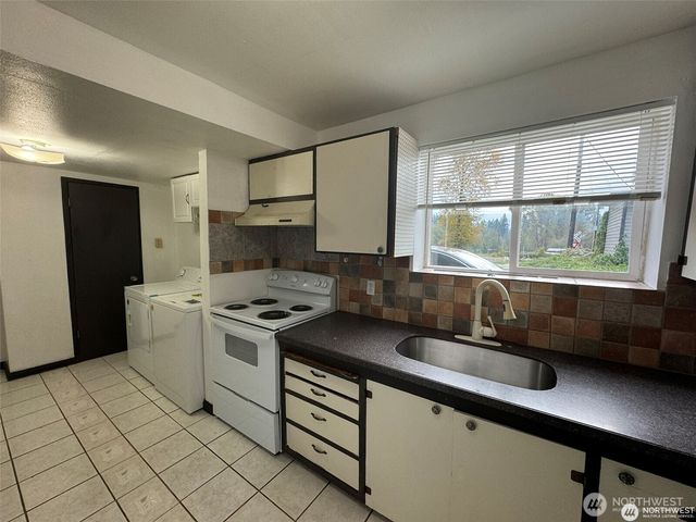16425 Broadway Avenue, Snohomish, WA 98296