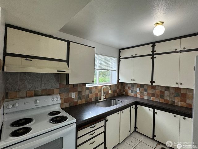 16425 Broadway Avenue, Snohomish, WA 98296