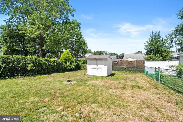 251 LILLIAN AVE, Hamilton, NJ 08610