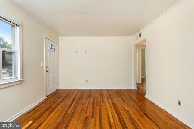 251 LILLIAN AVE, Hamilton, NJ 08610