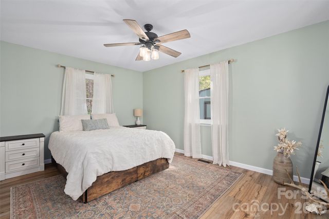 144 Bent Pine Drive, Waynesville, NC 28785