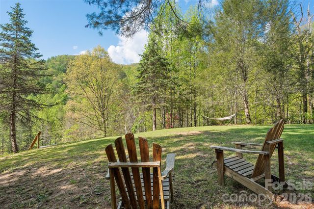 144 Bent Pine Drive, Waynesville, NC 28785