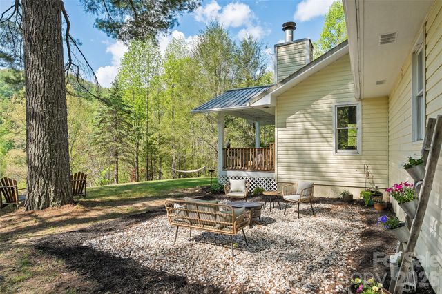 144 Bent Pine Drive, Waynesville, NC 28785