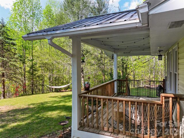 144 Bent Pine Drive, Waynesville, NC 28785