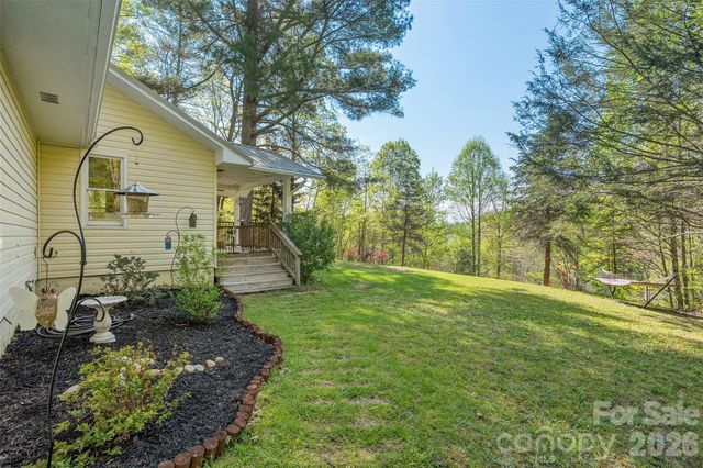 144 Bent Pine Drive, Waynesville, NC 28785