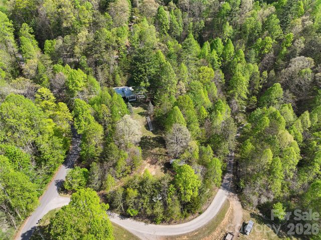 144 Bent Pine Drive, Waynesville, NC 28785