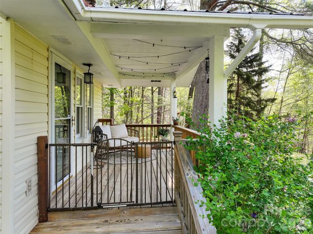 144 Bent Pine Drive, Waynesville, NC 28785