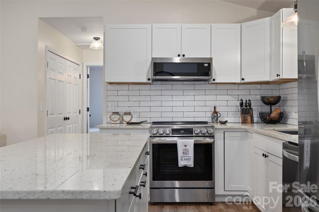 144 Bent Pine Drive, Waynesville, NC 28785