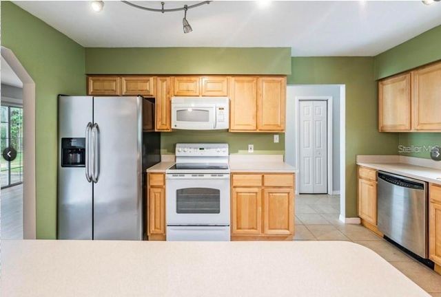 7807 GARRISON STREET, Tampa, FL 33617