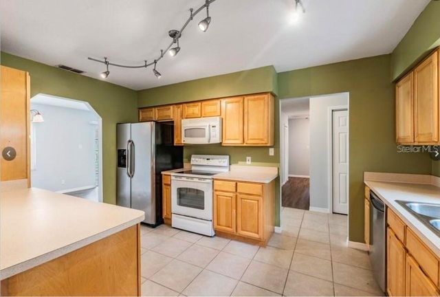 7807 GARRISON STREET, Tampa, FL 33617